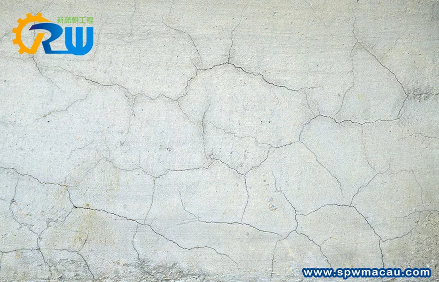 遇到牆壁問題 例如牆壁裂紋 滲水發霉怎麼辦？